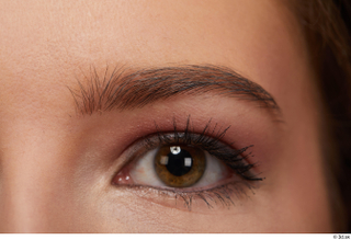 Groom references Malin  012 eye eyebrow 0002.jpg